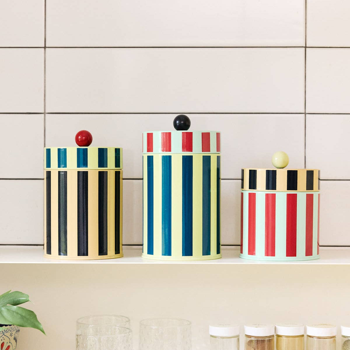 Short Stripe Canister