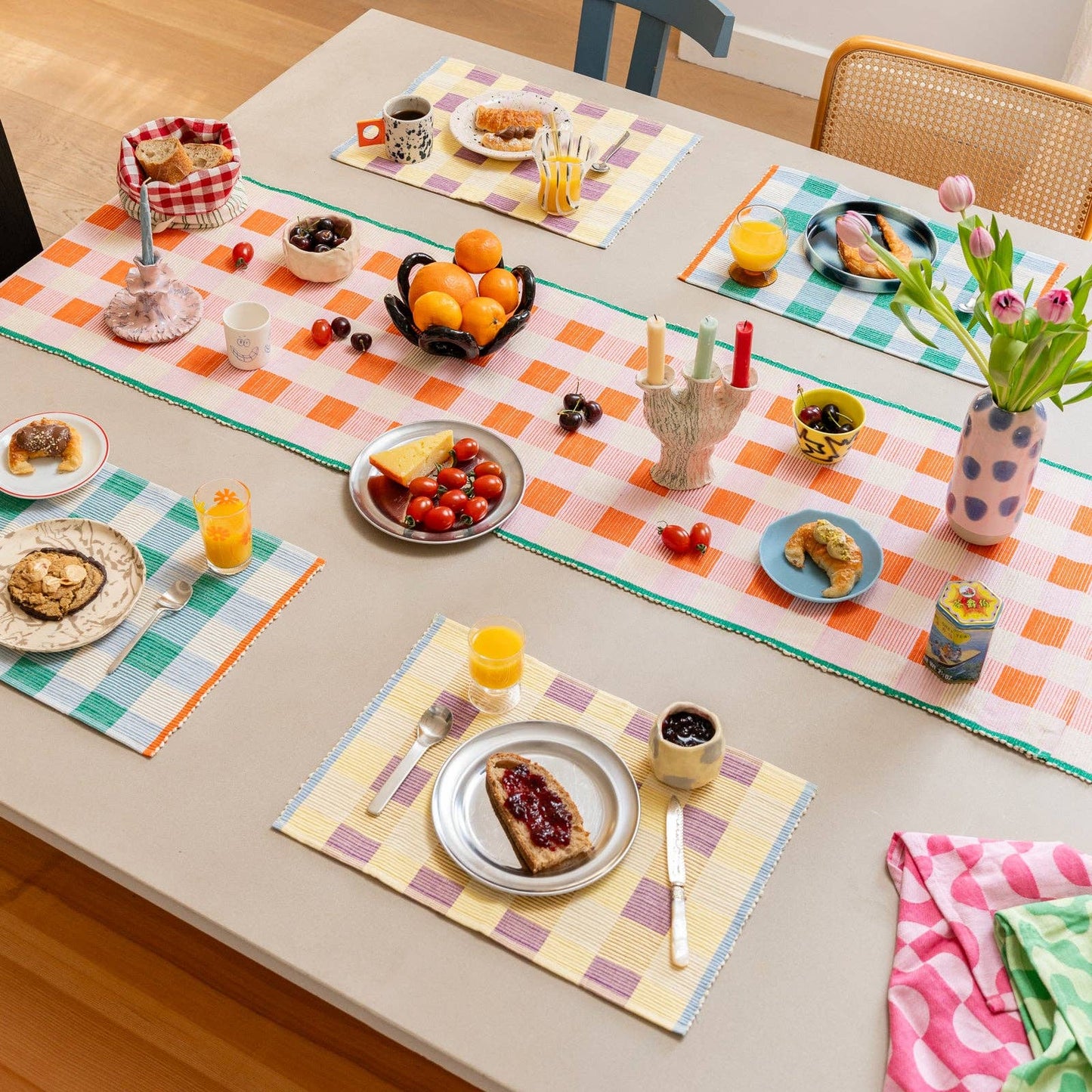 Merienda Table Runner