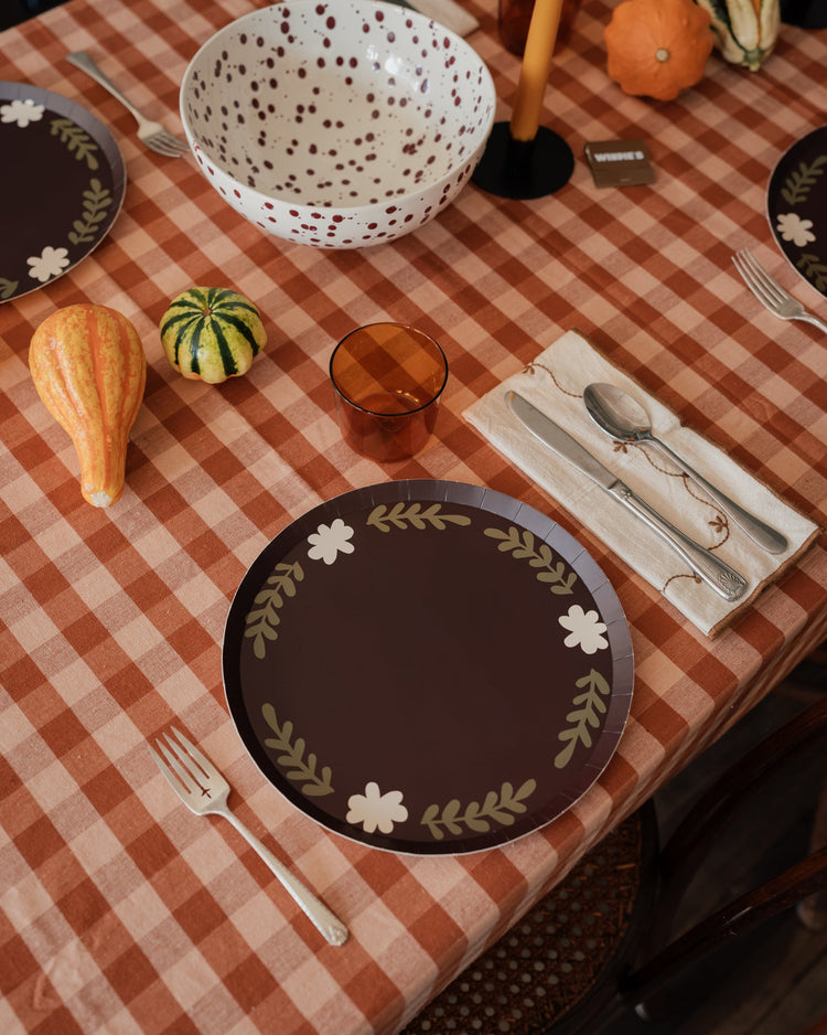 The Holiday Hosting Edit