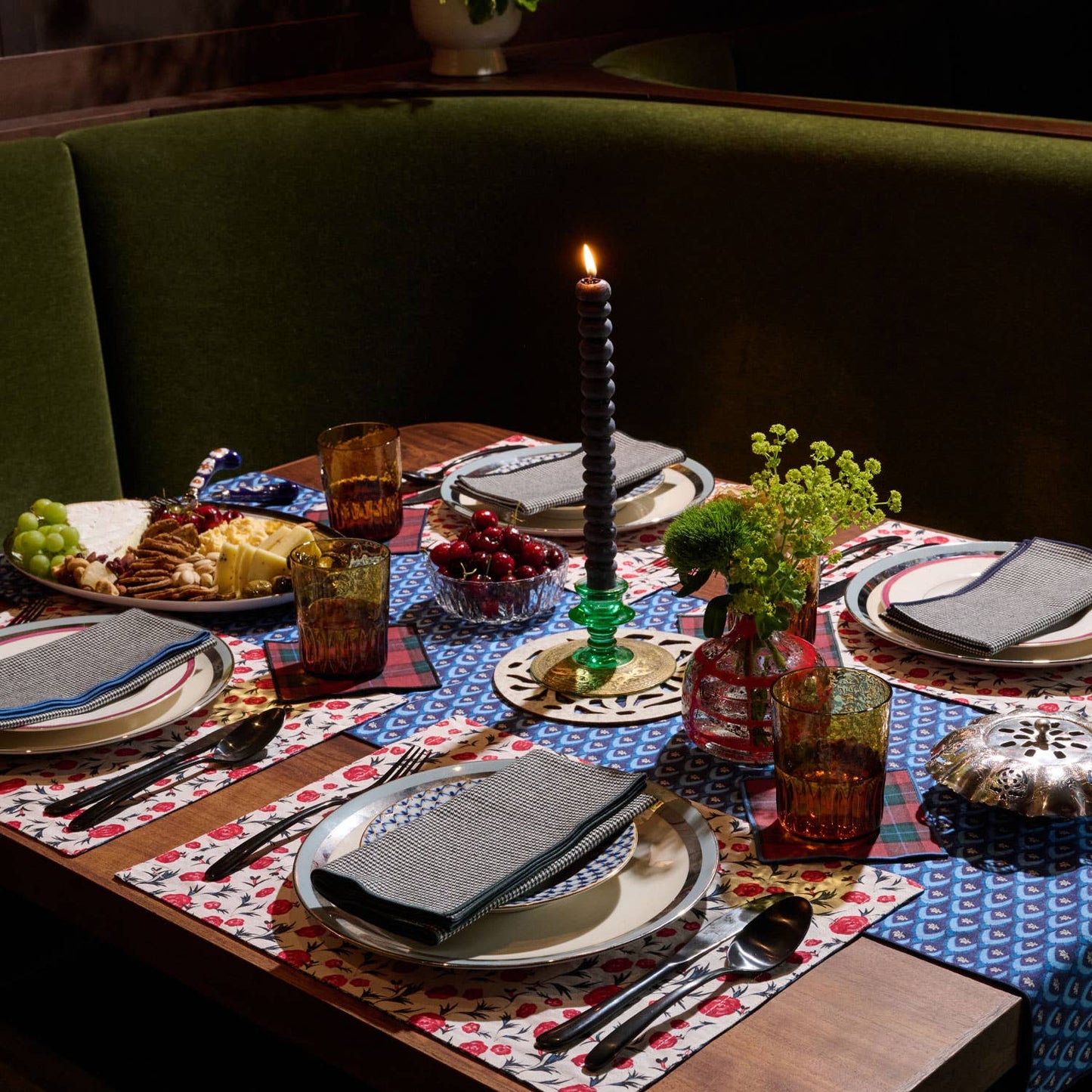 Fleur de Bleu Centerpiece Table Runner