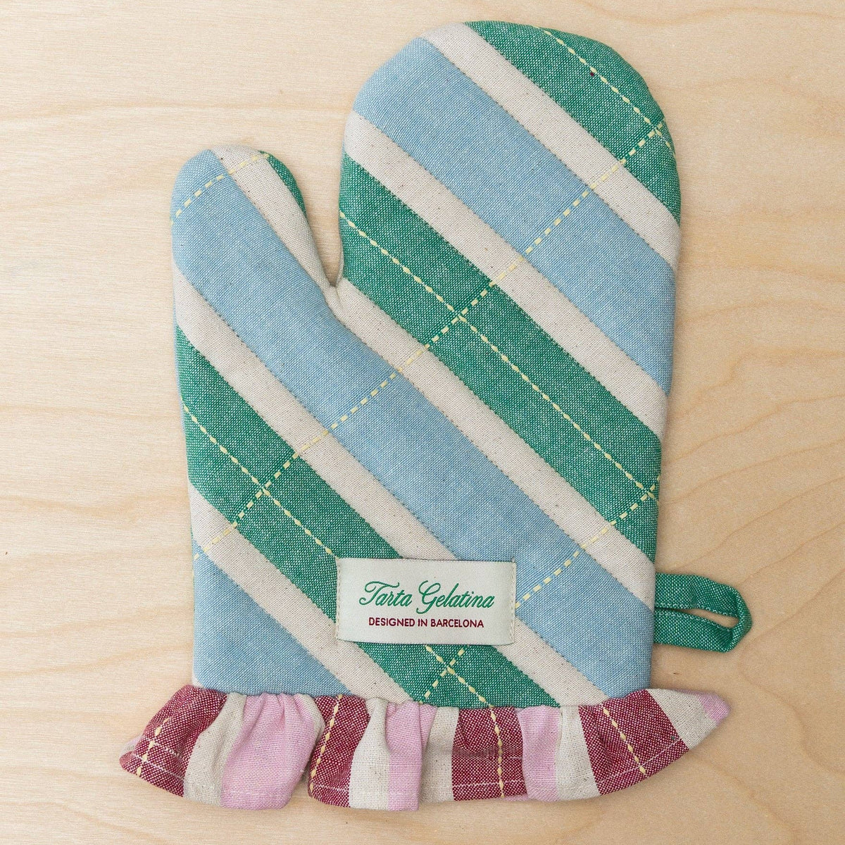 Ruffled Oven Mitt