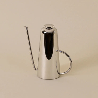 Dripless Oil Can