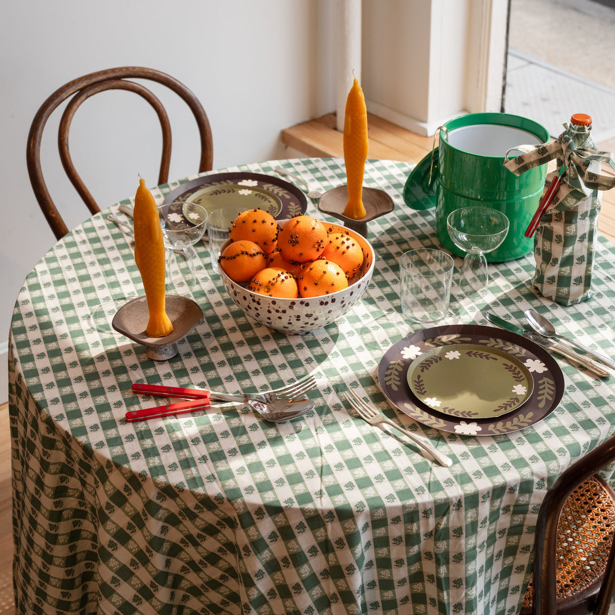Virginia Green Round Tablecloth