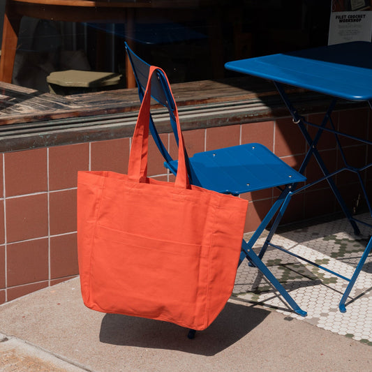 Box Tote: Cherry Tomato