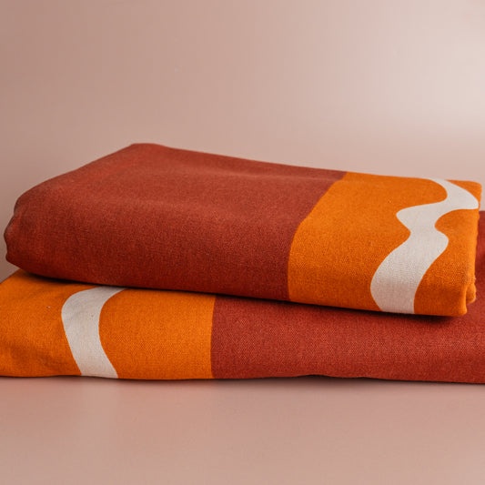 Atardecer Wave Tablecloth