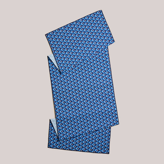 Fleur de Bleu Centerpiece Table Runner