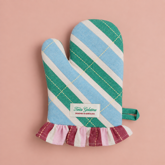 Ruffled Oven Mitt