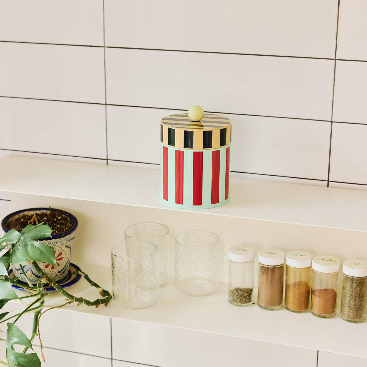 Short Stripe Canister