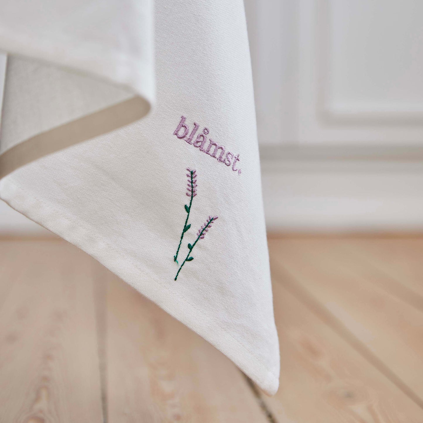 Flower Embroidered Tablecloth - 60 × 105"